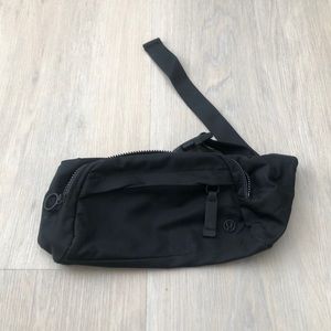 Brand new lululemon fannypack